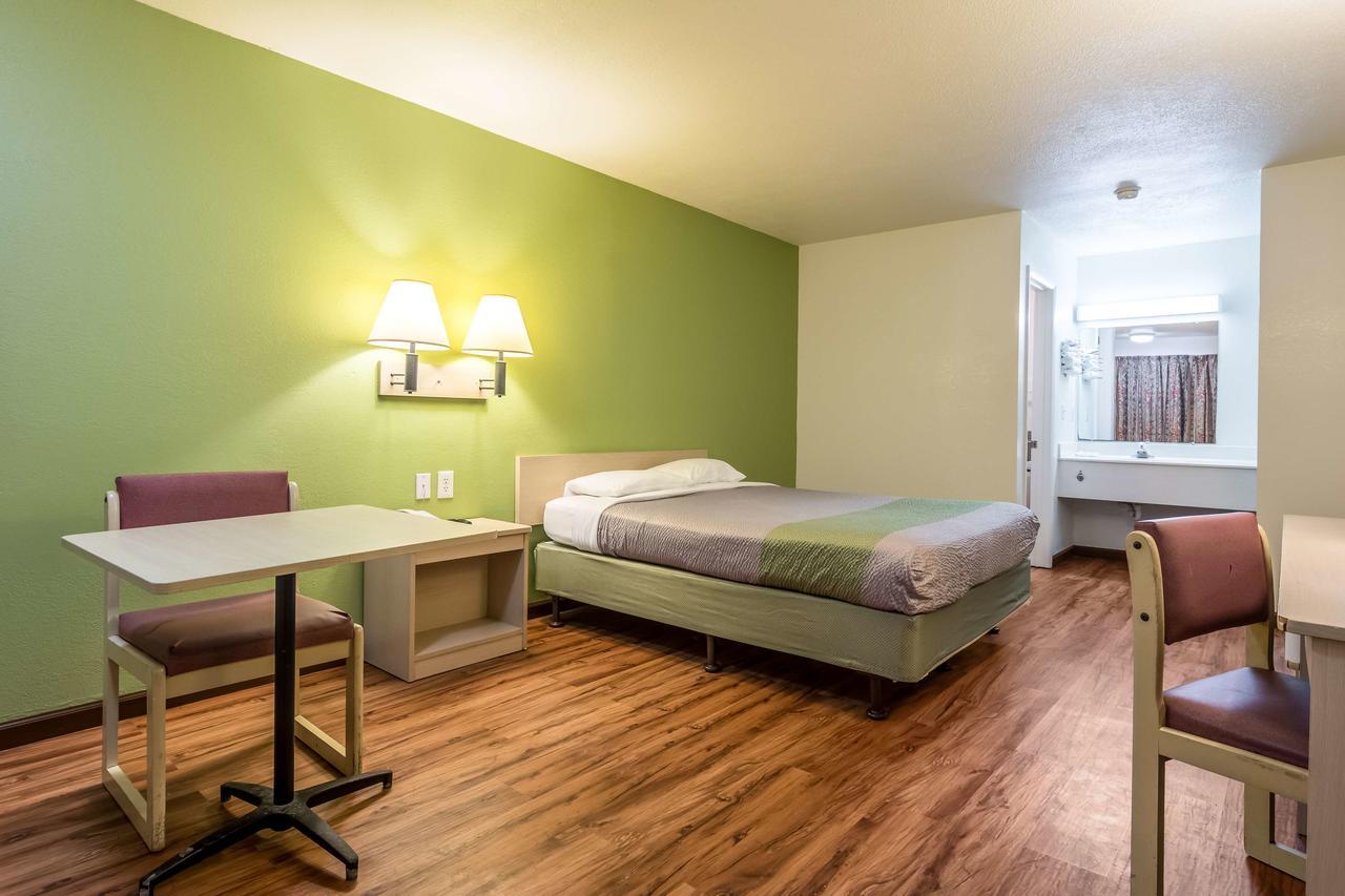 Motel 6 Chattanooga East Bagian luar foto