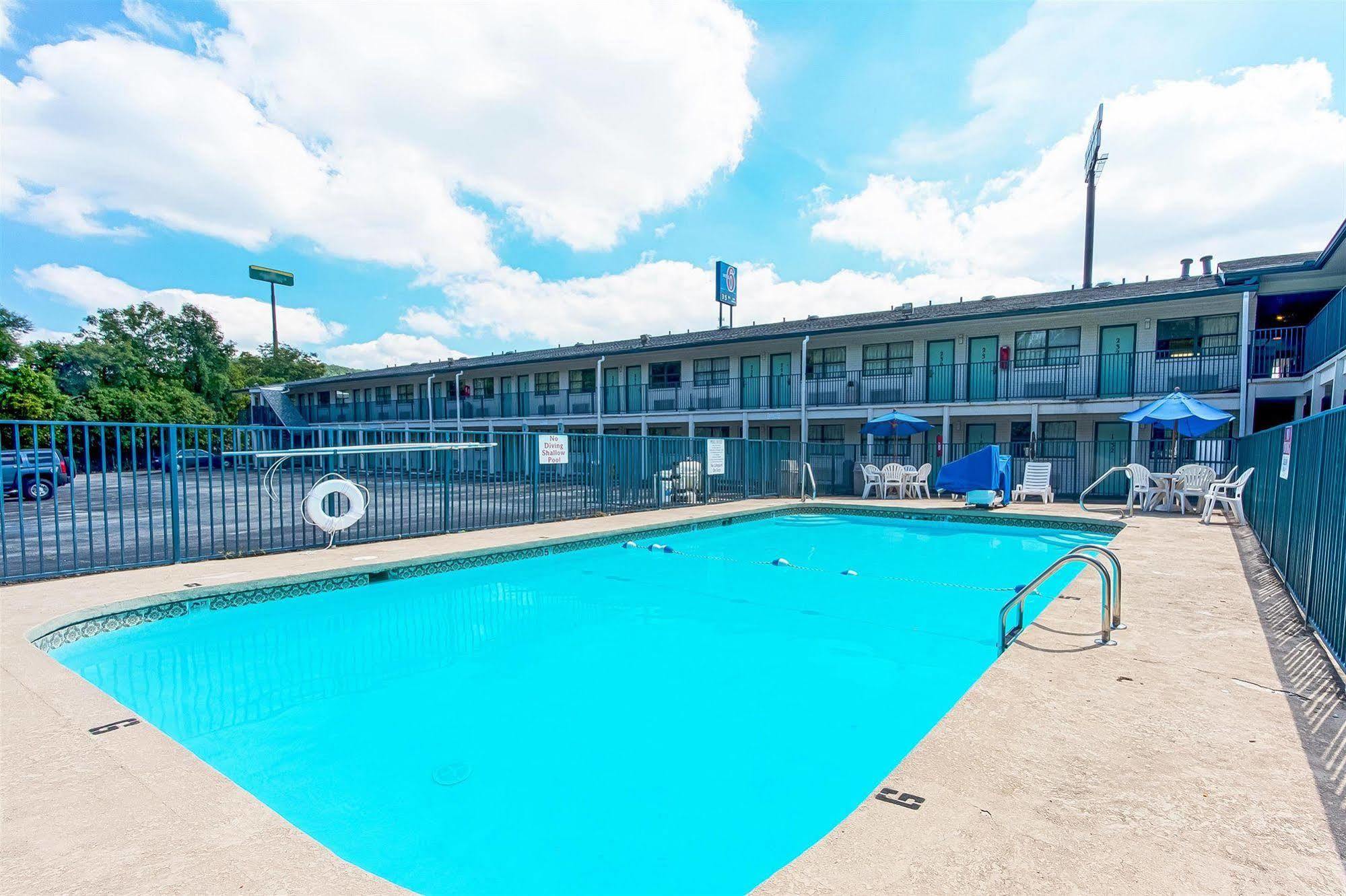 Motel 6 Chattanooga East Bagian luar foto
