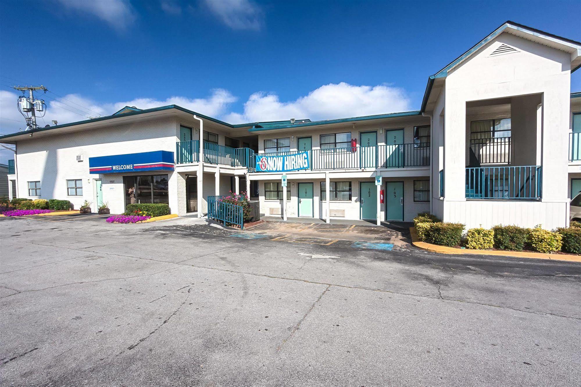 Motel 6 Chattanooga East Bagian luar foto