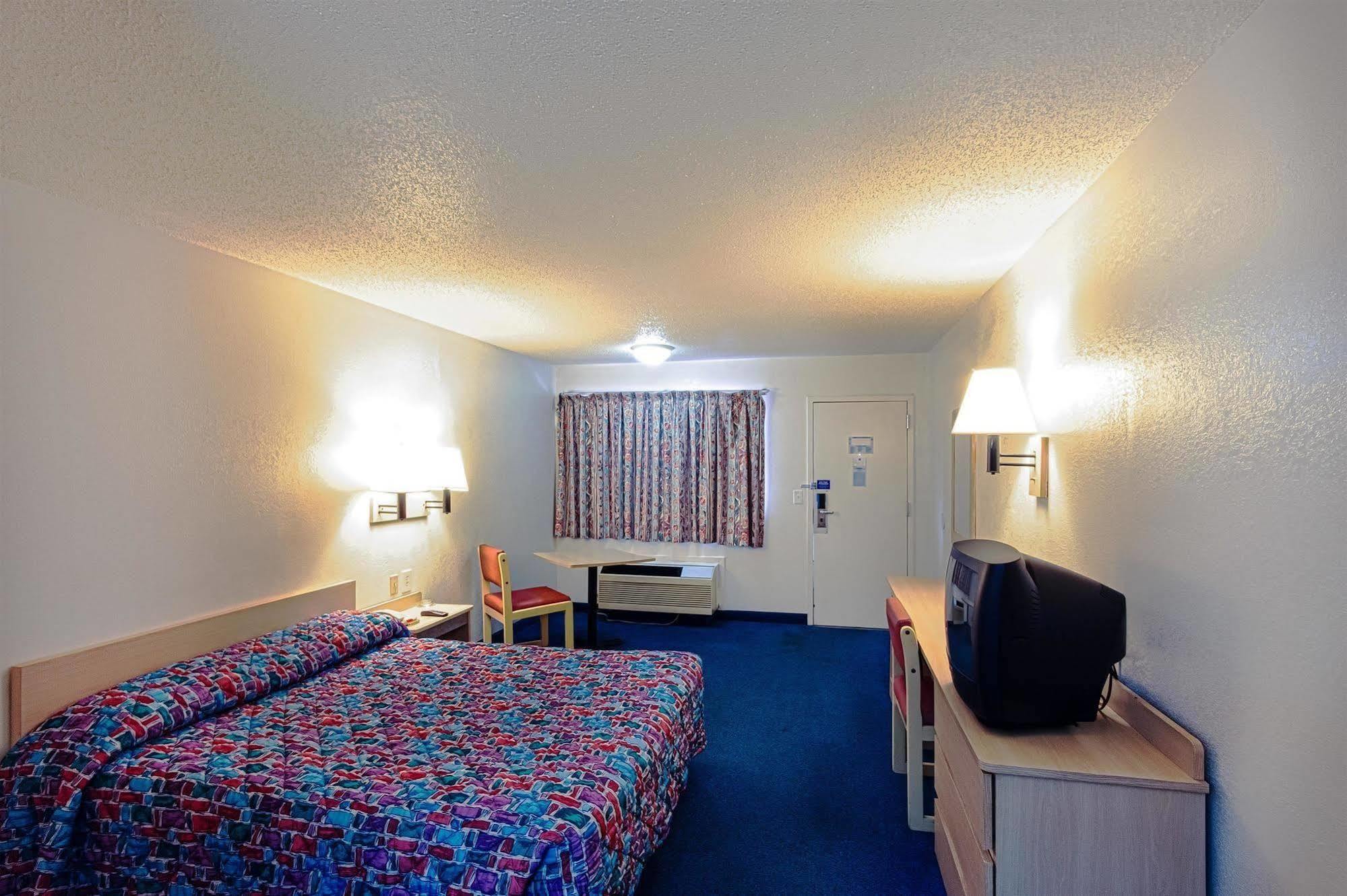 Motel 6 Chattanooga East Bagian luar foto