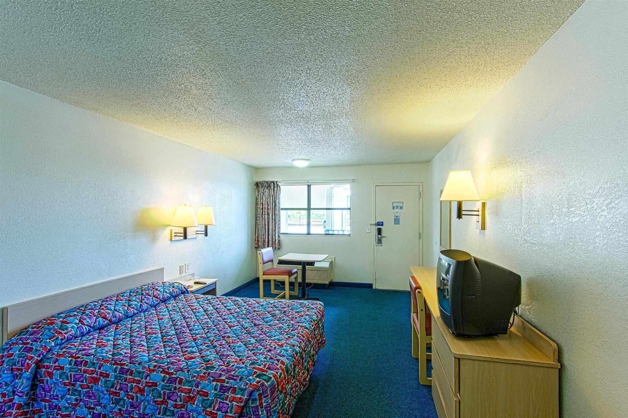 Motel 6 Chattanooga East Bagian luar foto