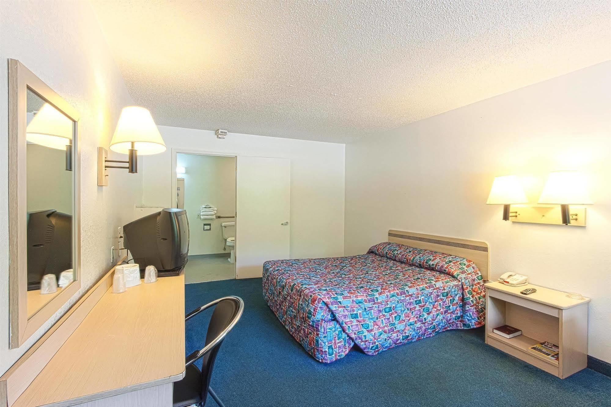 Motel 6 Chattanooga East Bagian luar foto